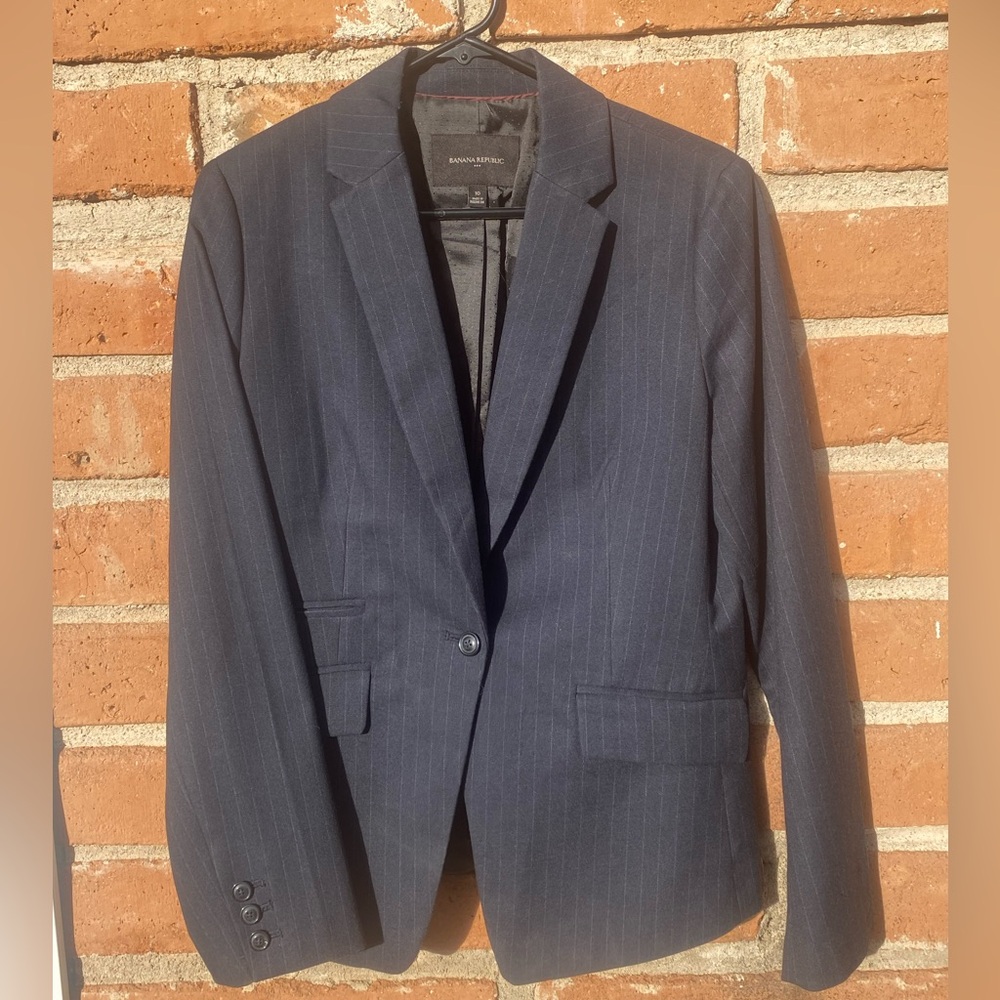 Banana Republic Navy Blue Pinstripe Blazer - Size 10